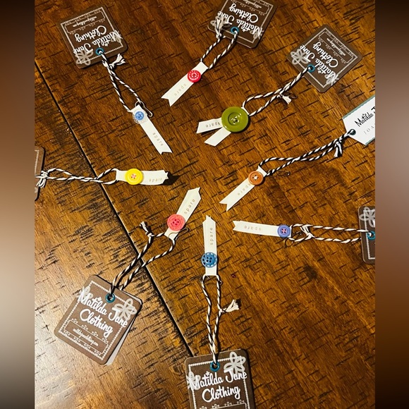 Matilda Jane buttons - Picture 2 of 2